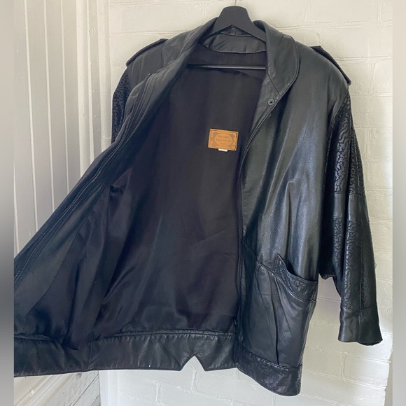 The olde hide house leather jacket - Picture 3 of 10